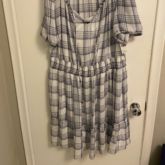 Brand new Lane Bryant Spring Dress - Picture 2 of 3